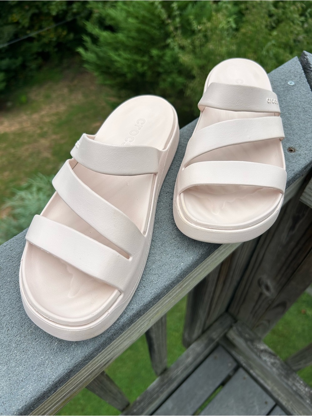 CROCS Women's LiteRide Triple Strap Slide - Light Blush